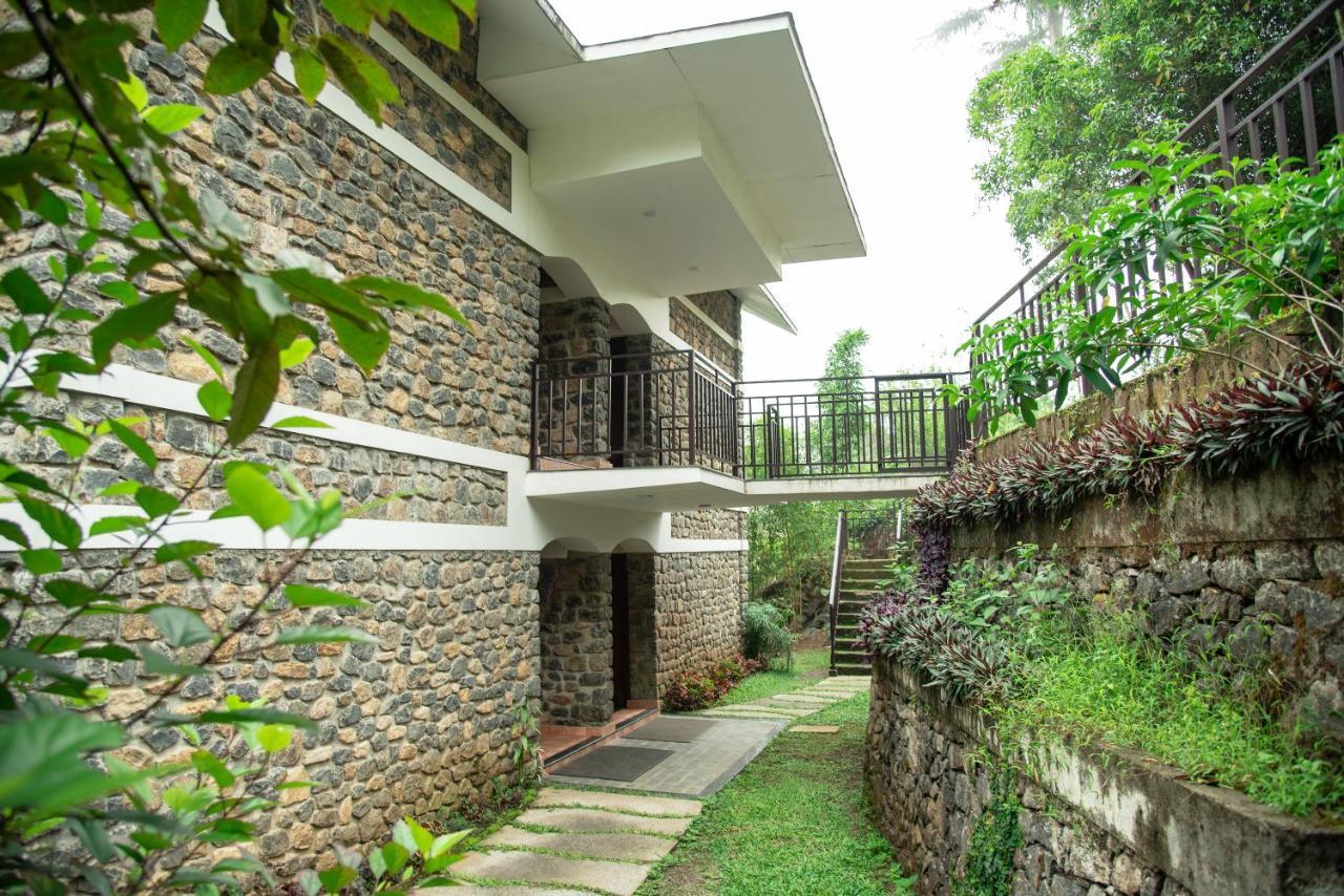 Misty Mountain Experience By Perfect Stays Pirmed ภายนอก รูปภาพ
