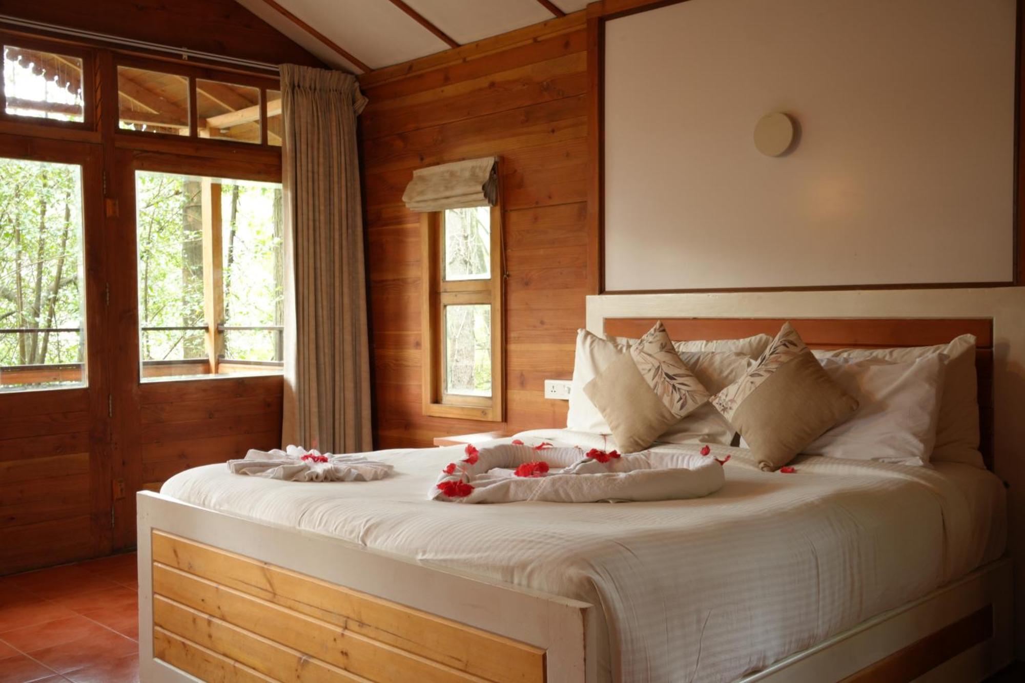 Misty Mountain Experience By Perfect Stays Pirmed ภายนอก รูปภาพ