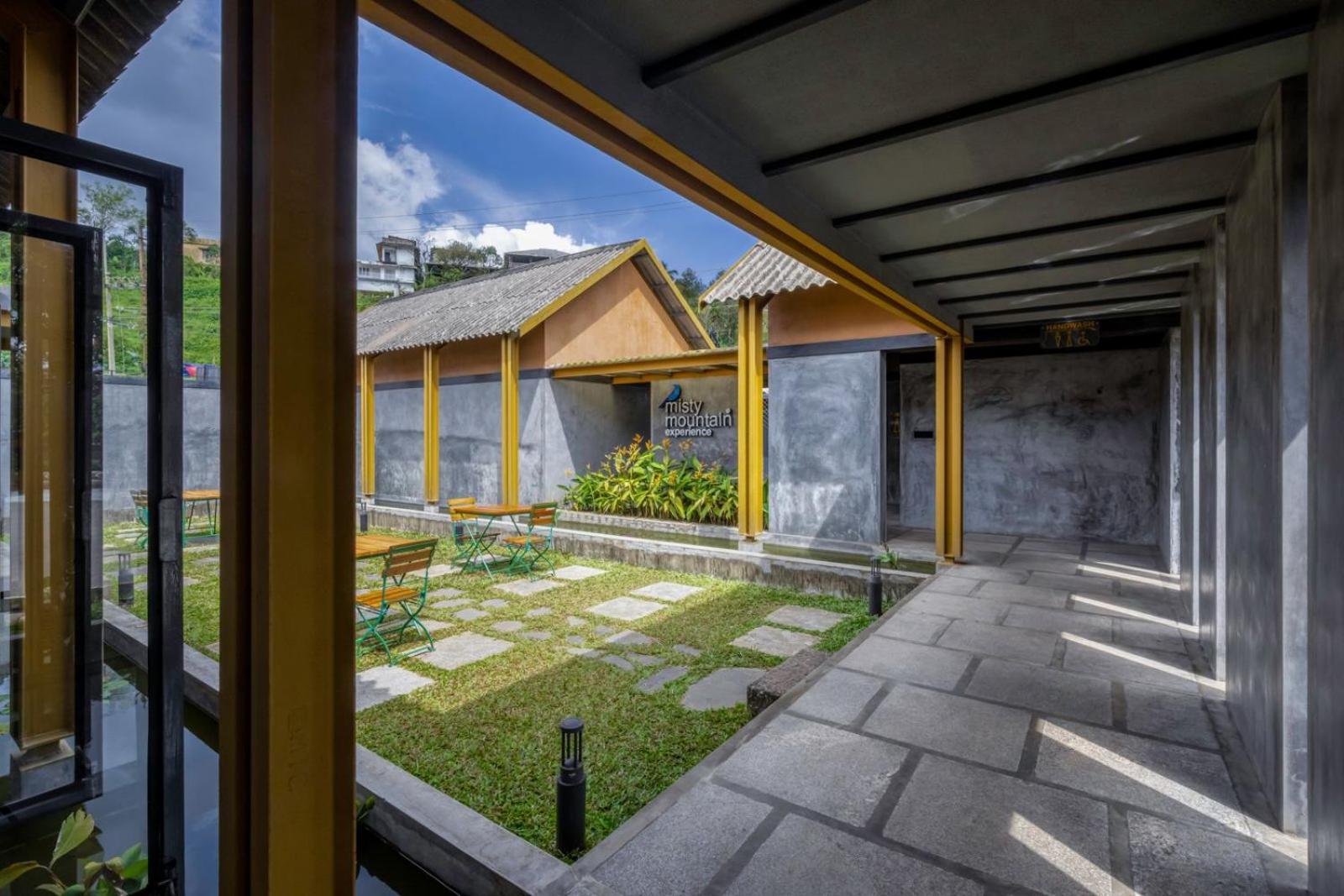 Misty Mountain Experience By Perfect Stays Pirmed ภายนอก รูปภาพ