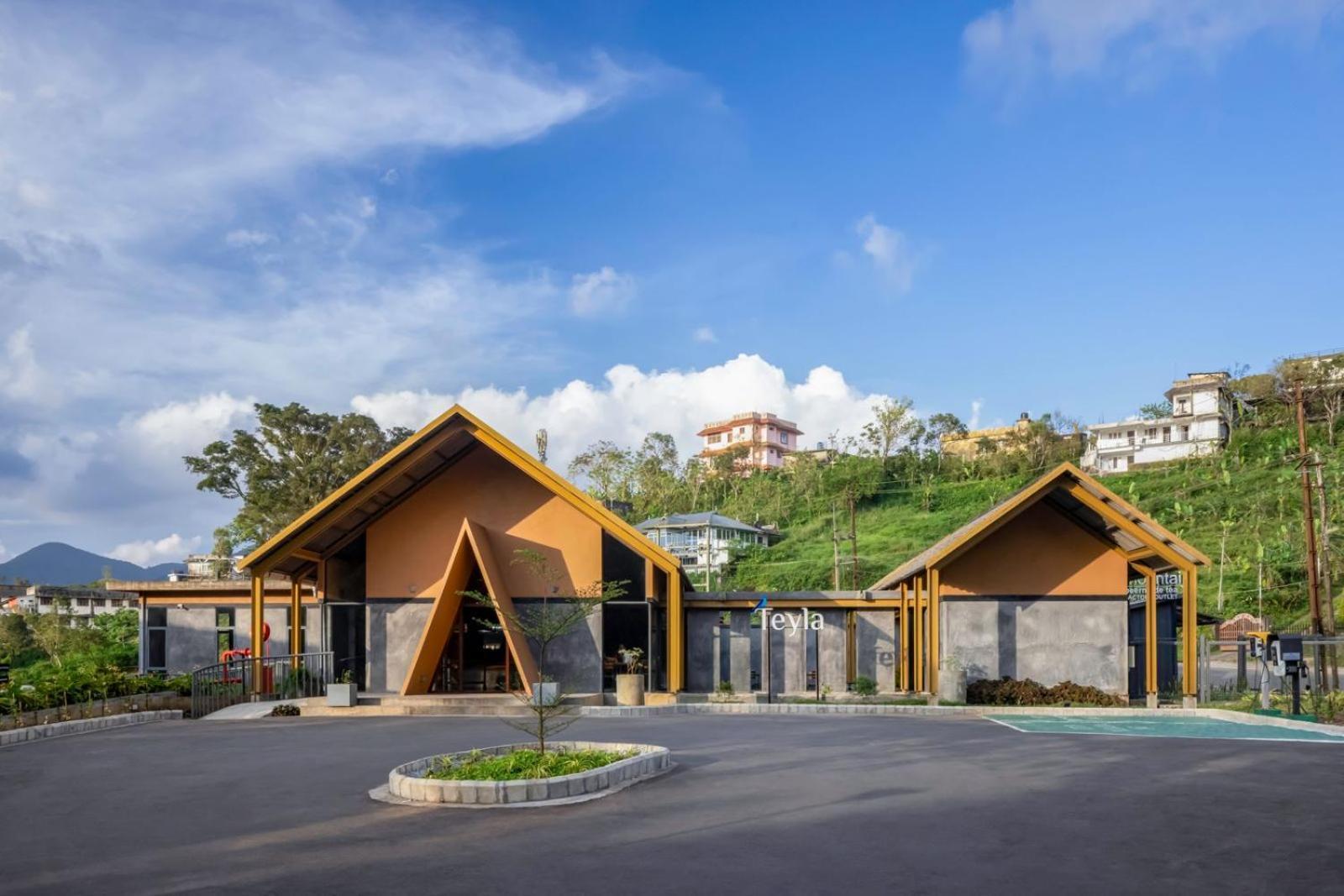 Misty Mountain Experience By Perfect Stays Pirmed ภายนอก รูปภาพ